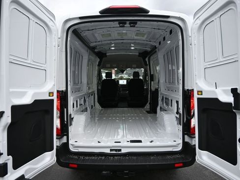 New 2026 Ford Transit 250 148 Medium Roof image 25