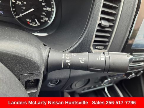 Used 2024 Nissan Frontier SV w/ SV Convenience Package RWD image 24