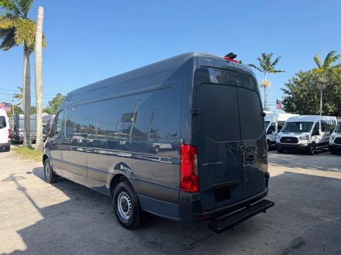 Used 2019 Mercedes-Benz Sprinter 170 image 3