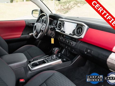 Certified 2022 Toyota Tacoma SR5 image 11