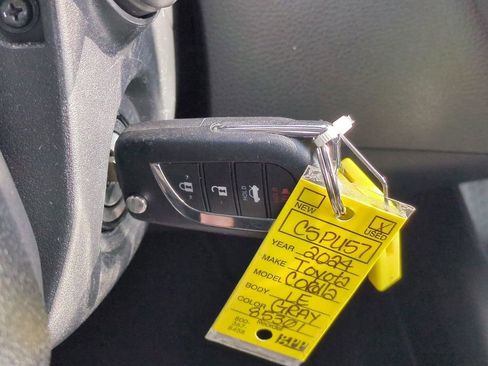 Used 2024 Toyota Corolla LE image 31