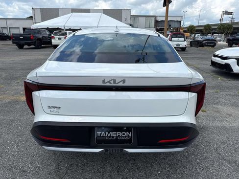 Certified 2025 Kia K4 EX FWD image 7