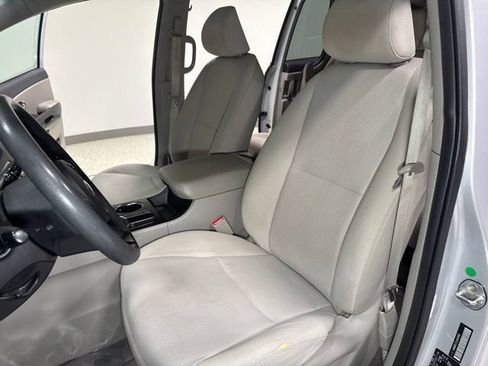Used 2020 Kia Sedona LX FWD image 15