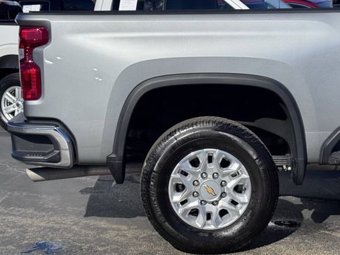 Used 2025 Chevrolet Silverado 2500 LT w/ All Star Edition image 41