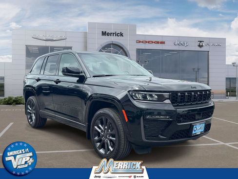 Used 2026 Jeep Grand Cherokee Limited AWD/4WD image 1