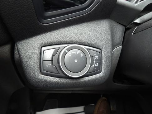 Used 2019 Ford Escape SE AWD/4WD image 24