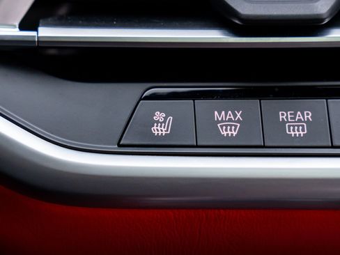 Certified 2023 BMW X5 M Competition w/ Competition Package image 28