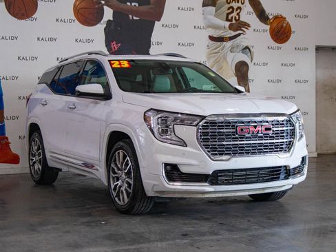Used 2023 GMC Terrain Denali image 20