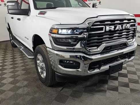 Certified 2025 RAM 2500 Big Horn AWD/4WD image 1