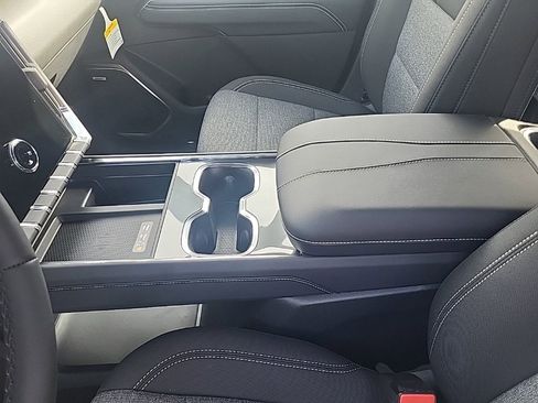 New 2026 GMC Acadia Elevation image 13