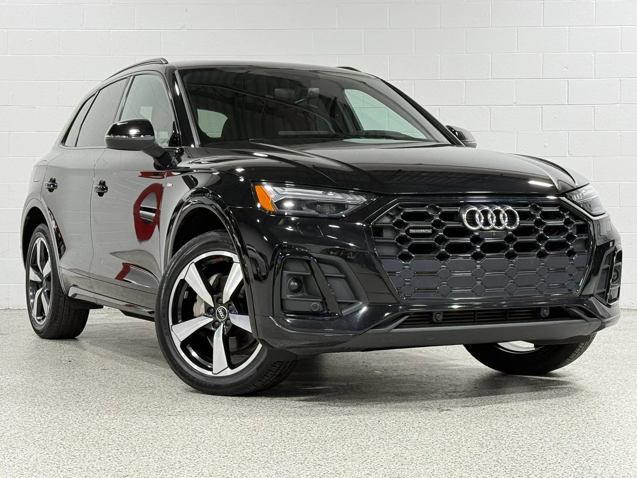 Used 2022 Audi Q5 2.0T Prestige w/ Prestige Package AWD/4WD image 4
