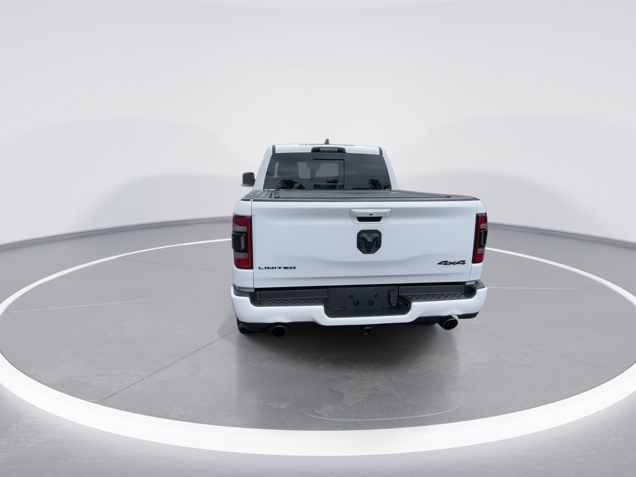 Used 2022 RAM 1500 Limited AWD/4WD image 16