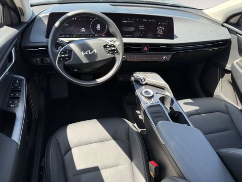 Used 2023 Kia EV6 Wind RWD image 15