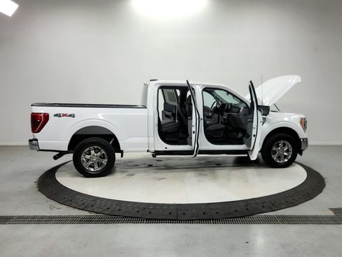 Used 2022 Ford F150 XLT w/ Equipment Group 302A High AWD/4WD image 17