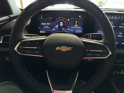 New 2026 Chevrolet Traverse LT w/ Enhanced Driving Package image 9