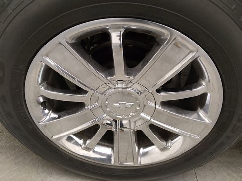 Used 2015 Chevrolet Silverado 1500 High Country w/ High Country Premium Package image 31