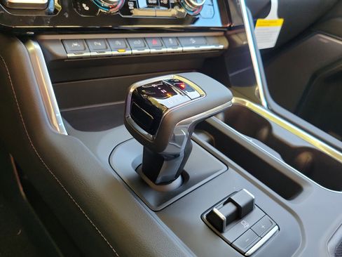 New 2026 GMC Sierra 1500 Denali w/ Denali Reserve Package image 9