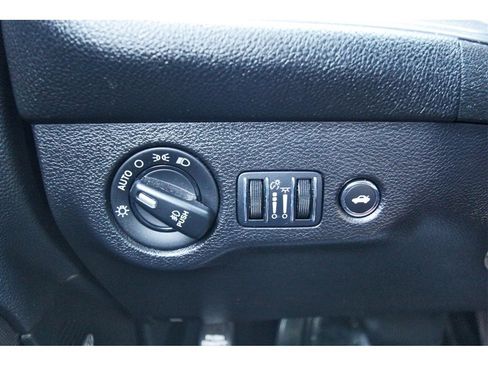 Used 2023 Dodge Challenger SXT w/ Blacktop Package image 14