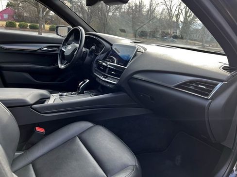 Used 2023 Cadillac CT5 Luxury image 24
