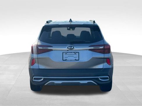 Used 2021 Kia Seltos EX image 4