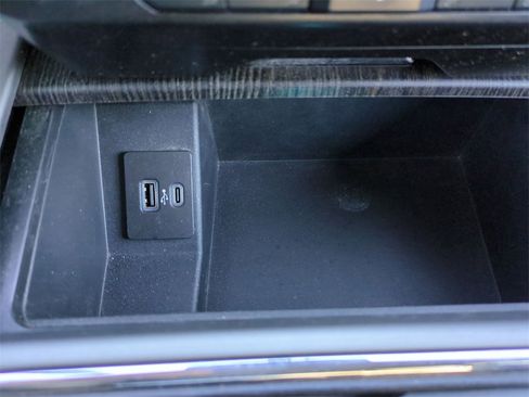 Used 2020 Ford F250 Lariat image 28