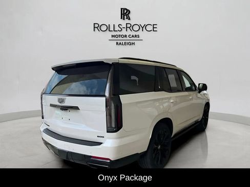 Used 2025 Cadillac Escalade Sport Platinum w/ LPO, ONYX Package image 5