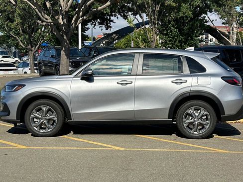 New 2026 Honda HR-V LX image 7