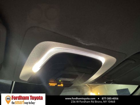 Used 2025 Toyota Corolla LE FWD image 29