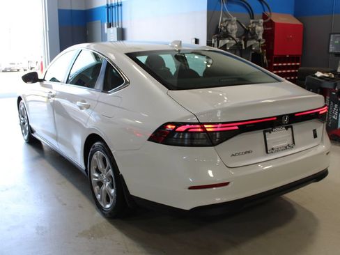 Used 2023 Honda Accord LX image 19