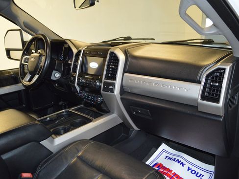 Used 2020 Ford F250 Lariat w/ Lariat Value Package image 10