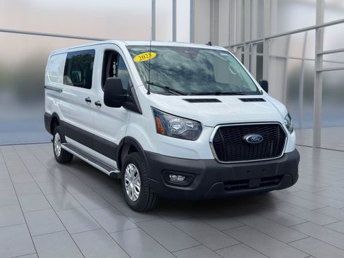 Used 2025 Ford Transit 250 Low Roof w/ Exterior Upgrade Package RWD image 2