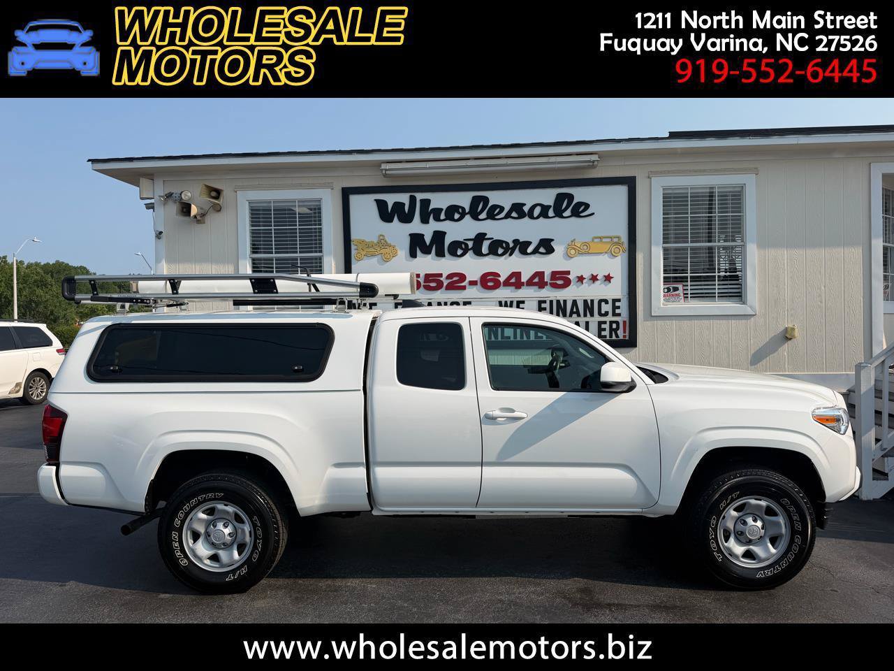Used 2023 Toyota Tacoma SR w/ SR Convenience Package RWD image 1