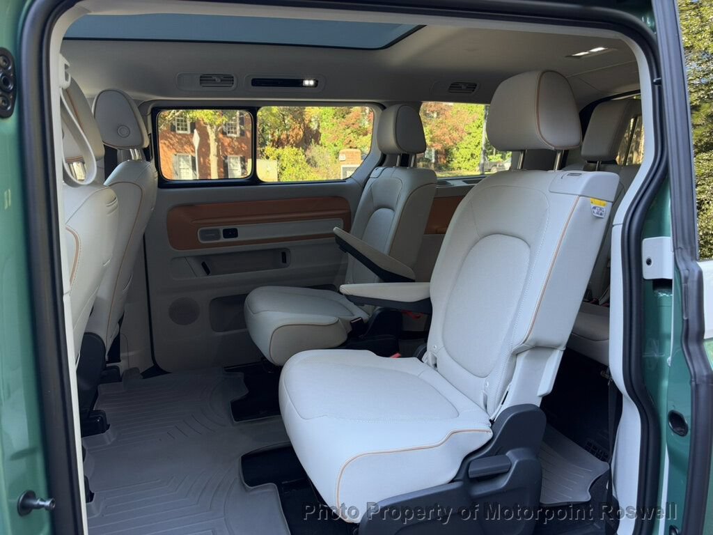Used 2025 Volkswagen ID. Buzz 1st Edition AWD/4WD image 36