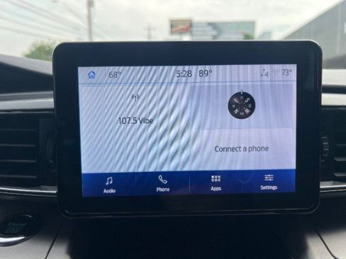 Used 2023 Ford Explorer XLT w/ Equipment Group 202A RWD image 41