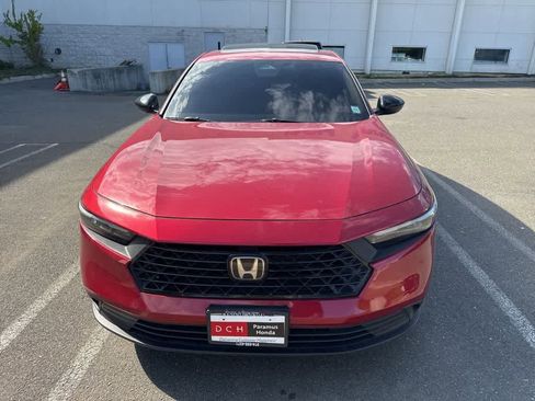 Used 2023 Honda Accord Sport image 3