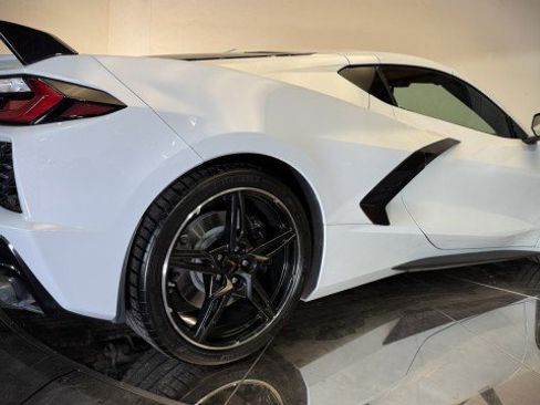 Used 2023 Chevrolet Corvette Stingray Premium Cpe w/ Z51 Performance Package image 25