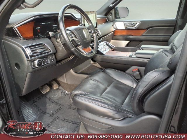 Used 2021 Lincoln Navigator L Reserve w/ Luxury Package AWD/4WD image 11