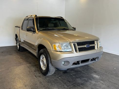 Used 2002 Ford Explorer Sport Trac 4x4 image 3