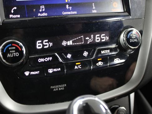 Used 2023 Nissan Murano SV image 33