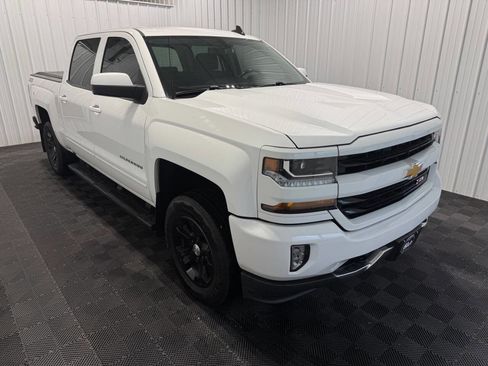 Used 2018 Chevrolet Silverado 1500 LT w/ All Star Edition AWD/4WD image 2