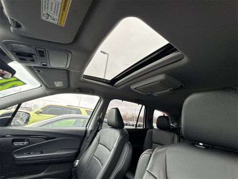 Used 2021 Honda Pilot Touring image 28