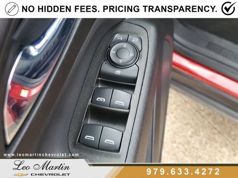 Used 2023 Chevrolet Equinox LT FWD image 18