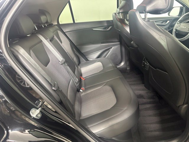 Used 2023 Kia Niro EX FWD image 24