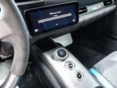 Used 2023 Maserati MC20 Coupe RWD image 34