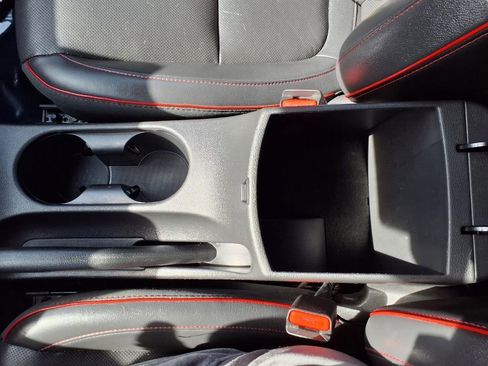 Used 2019 Hyundai Kona Ultimate image 13