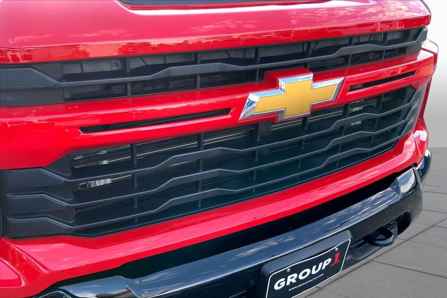 Certified 2024 Chevrolet Silverado 2500 Custom w/ Custom Value Package AWD/4WD image 29