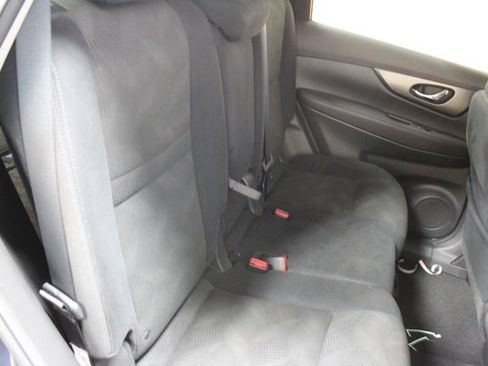 Used 2015 Nissan Rogue SV AWD/4WD image 9