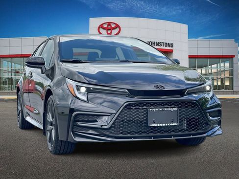 Certified 2026 Toyota Corolla SE FWD image 1