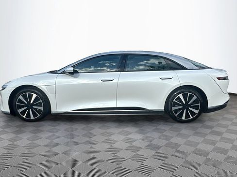 Used 2024 Lucid Air Touring image 9