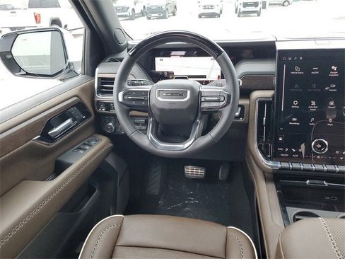 New 2026 GMC Yukon XL Denali Ultimate image 13